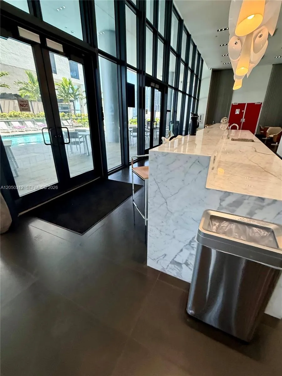 1600 NE 1st Ave #3402 Miami, FL 33132
