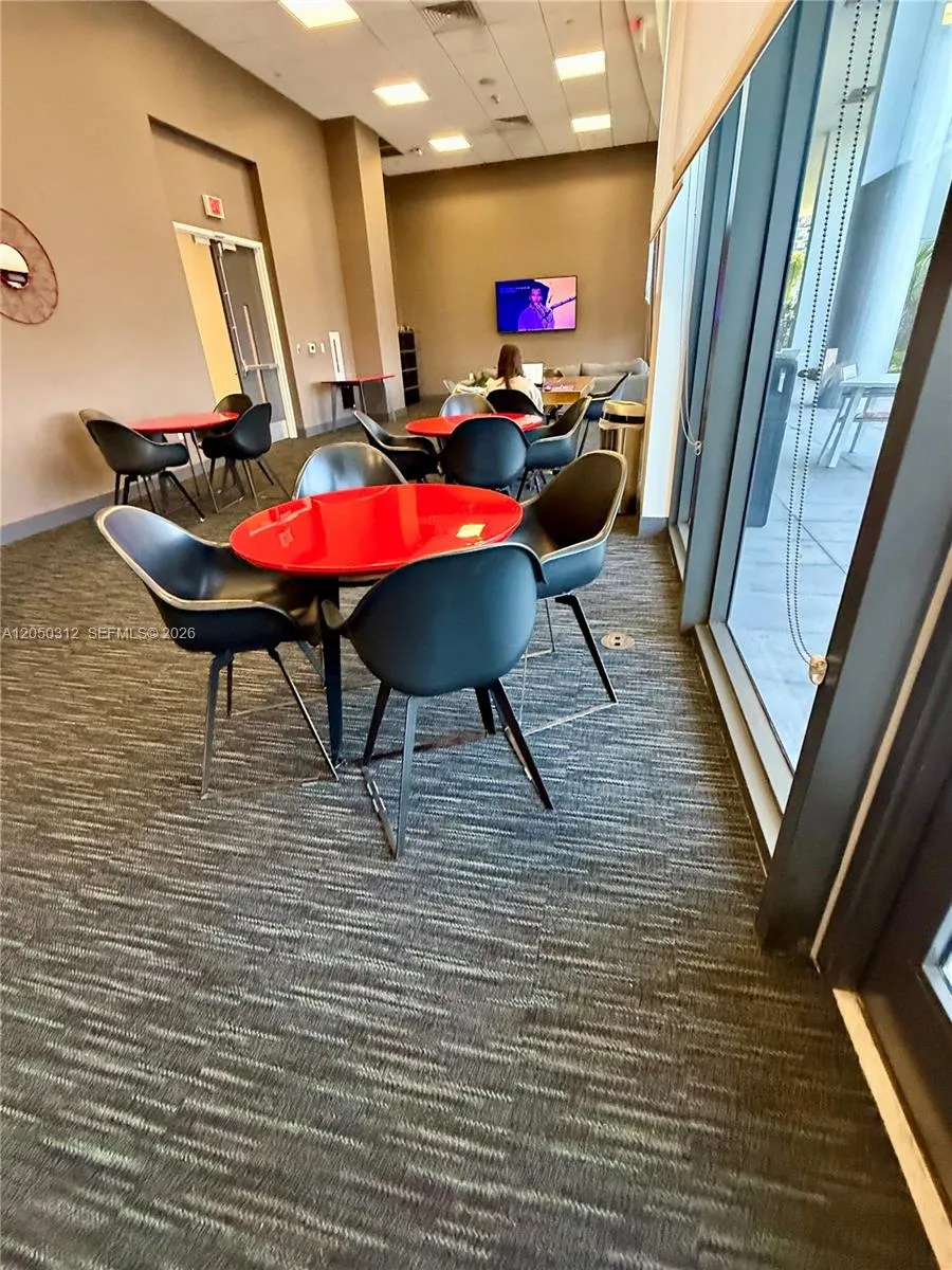 1600 NE 1st Ave #3402 Miami, FL 33132
