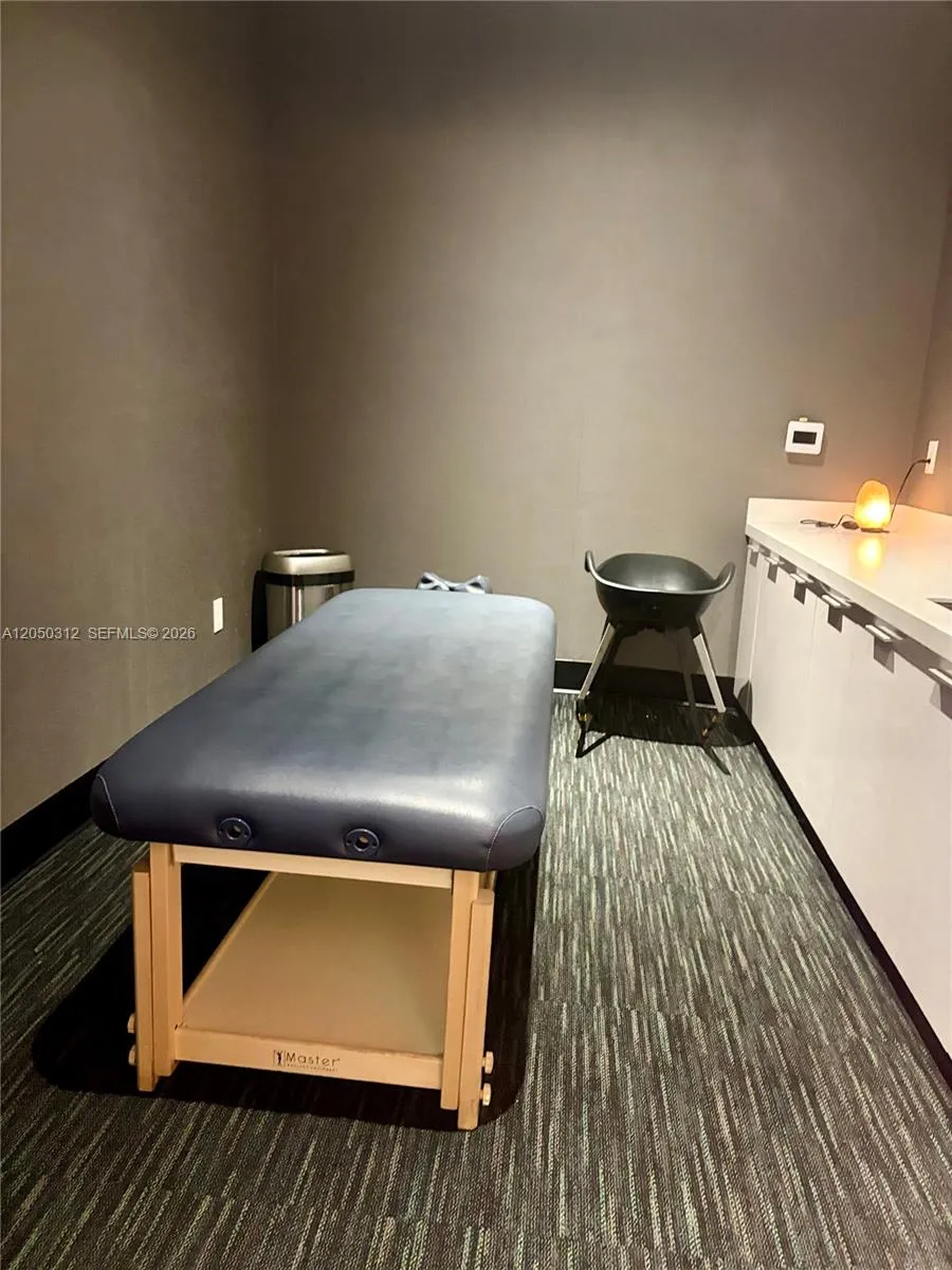 1600 NE 1st Ave #3402 Miami, FL 33132