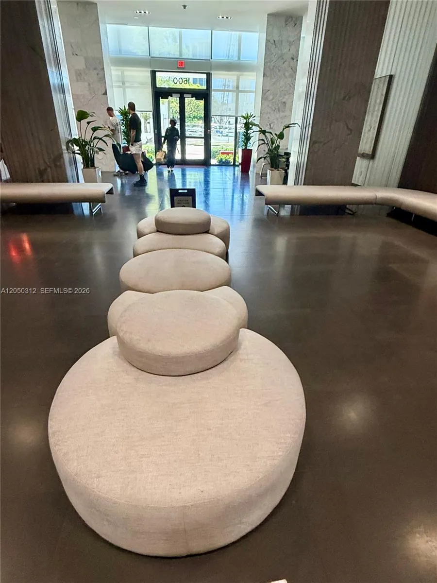 1600 NE 1st Ave #3402 Miami, FL 33132
