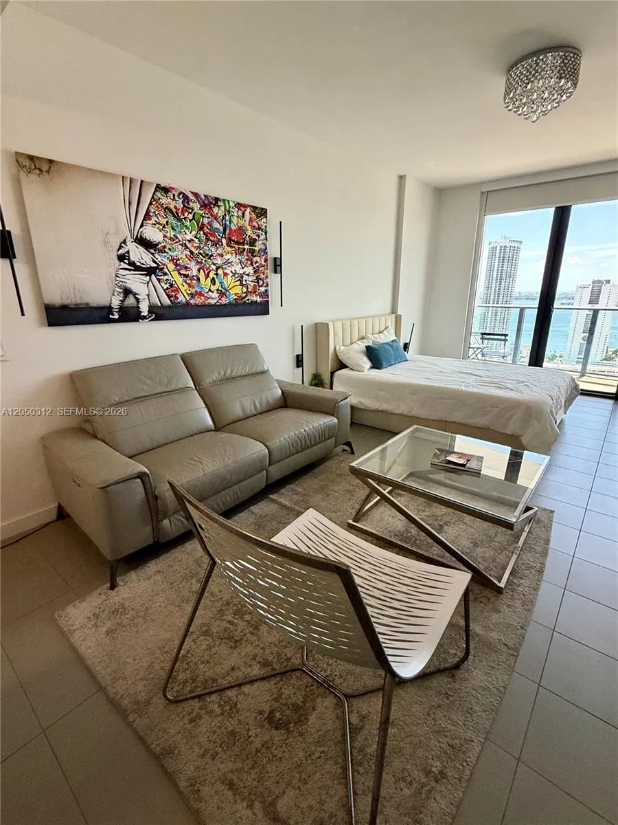 1600 NE 1st Ave #3402 Miami, FL 33132