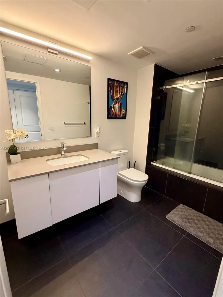 1600 NE 1st Ave #3402 Miami, FL 33132