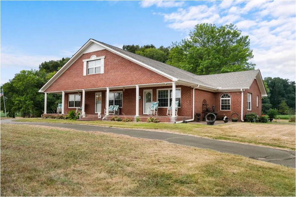 9691 Hardins Graveyard Rd Morris Chapel, TN 38361