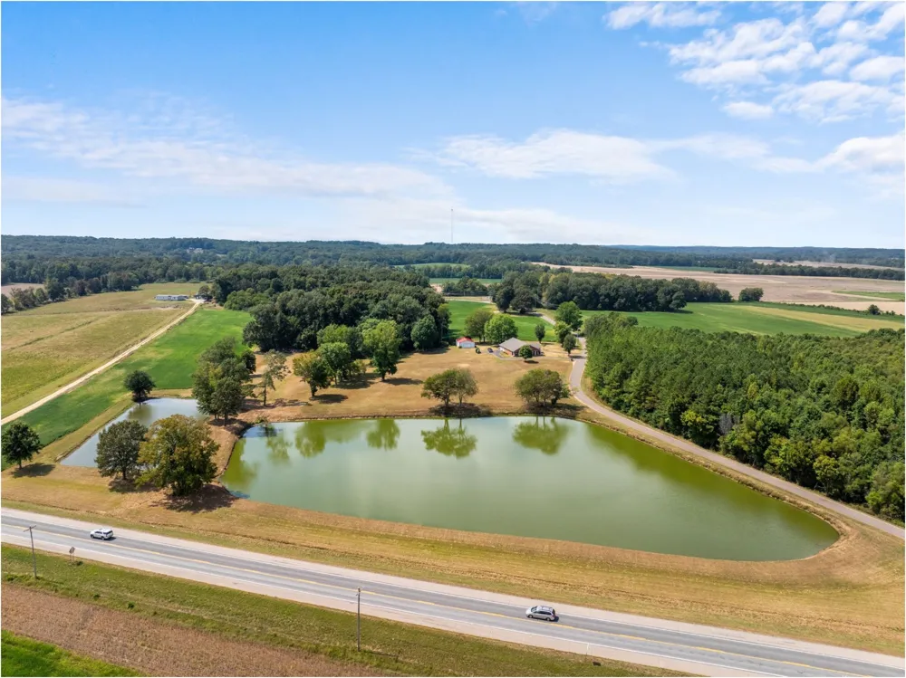 9691 Hardins Graveyard Rd Morris Chapel, TN 38361