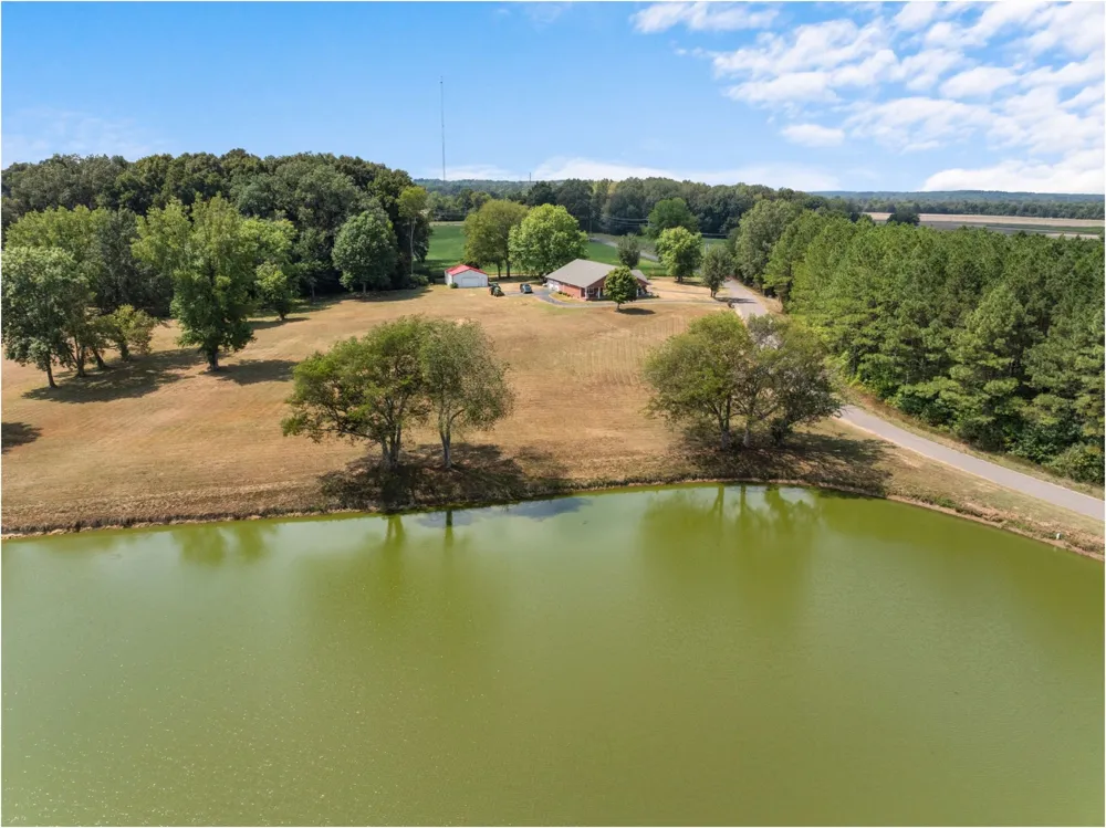 9691 Hardins Graveyard Rd Morris Chapel, TN 38361