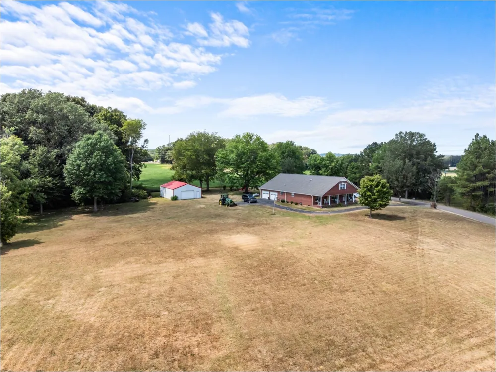 9691 Hardins Graveyard Rd Morris Chapel, TN 38361