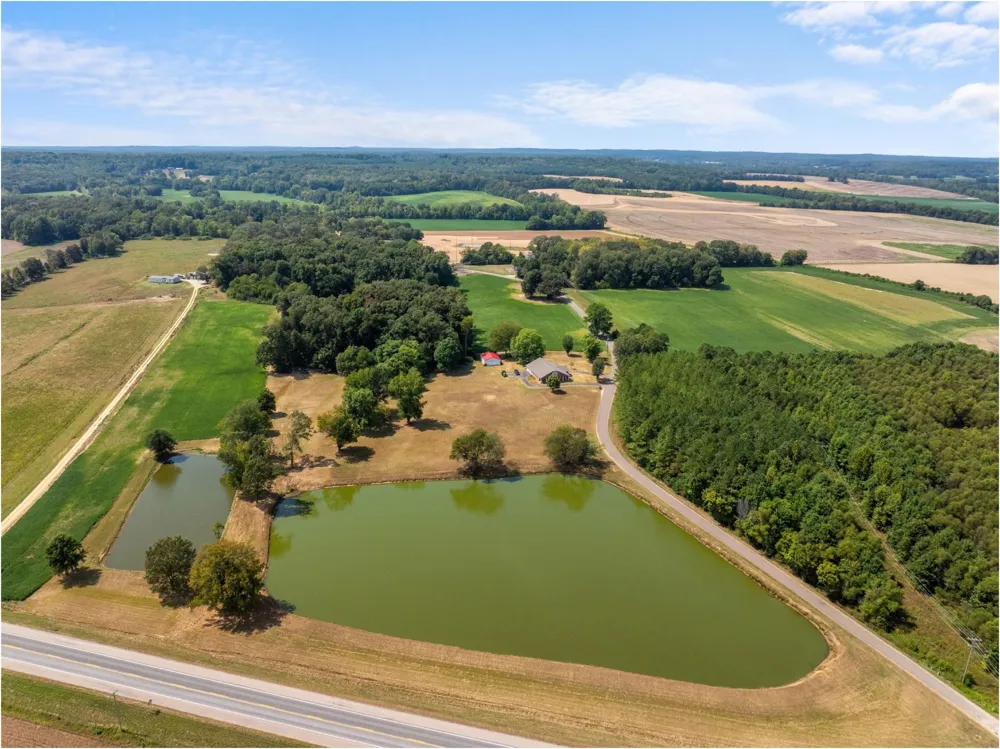 9691 Hardins Graveyard Rd Morris Chapel, TN 38361
