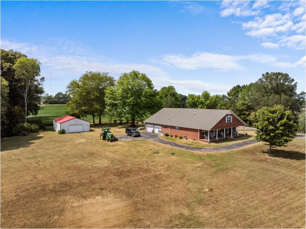 9691 Hardins Graveyard Rd Morris Chapel, TN 38361