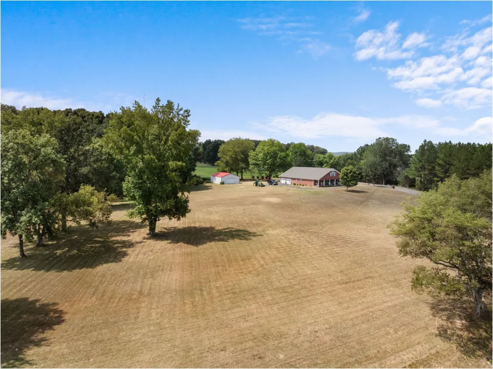 9691 Hardins Graveyard Rd Morris Chapel, TN 38361