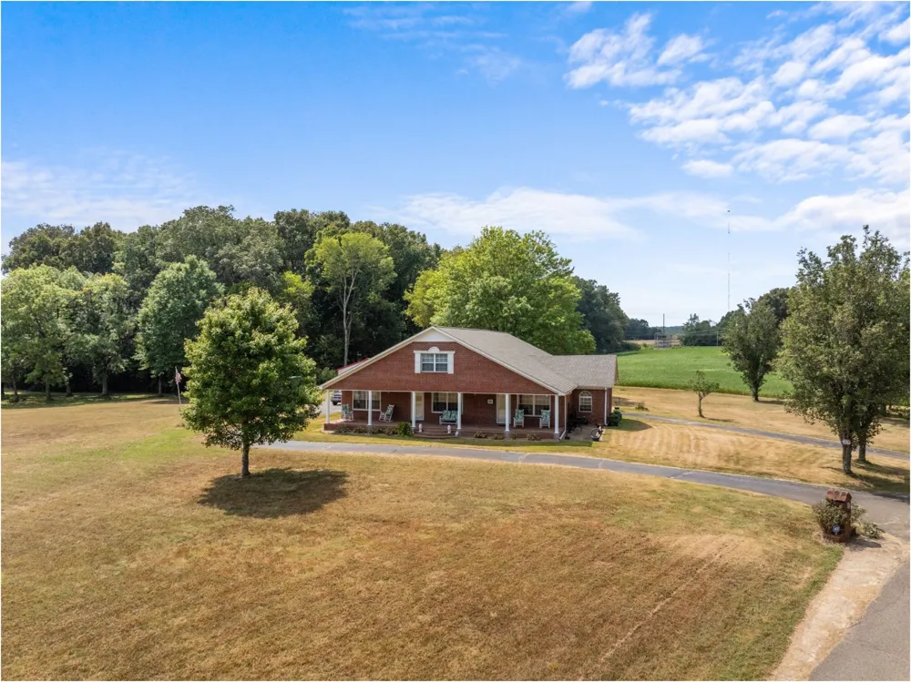 9691 Hardins Graveyard Rd Morris Chapel, TN 38361