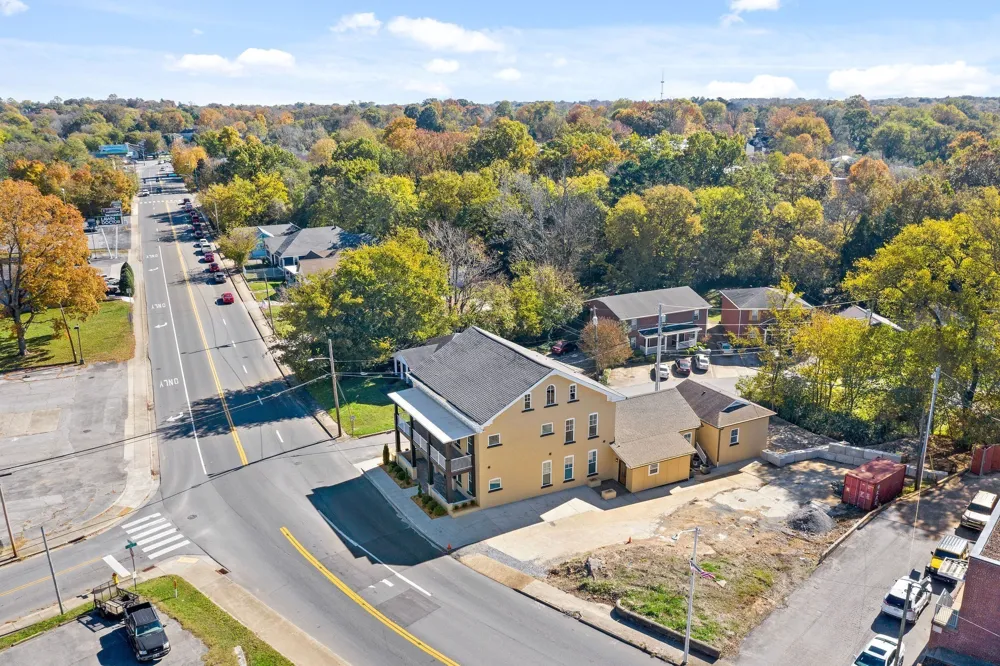 638 Madison St #2 Clarksville, TN 37040