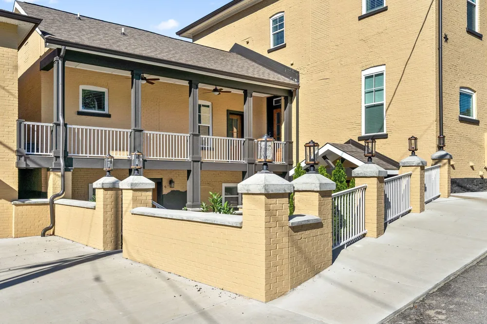 638 Madison St #2 Clarksville, TN 37040