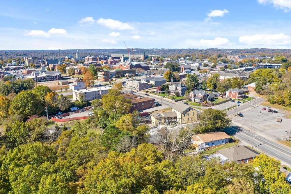 638 Madison St #2 Clarksville, TN 37040