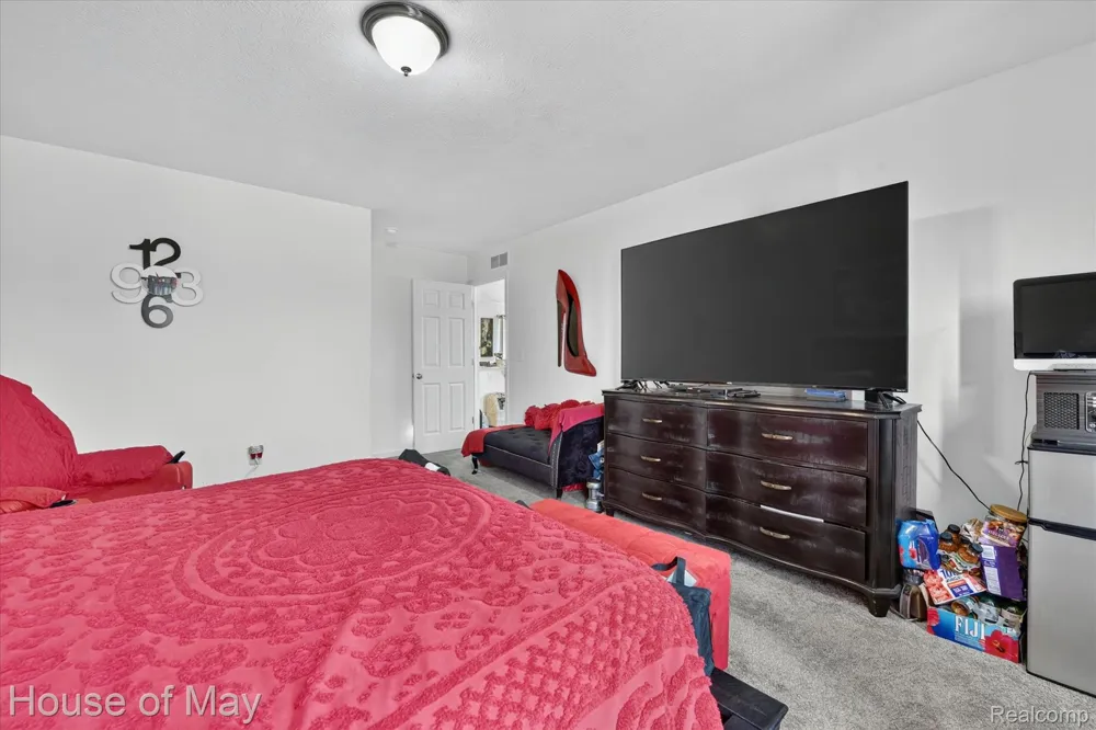 51348 Chardonnay Street Paw Paw Township, MI 49079