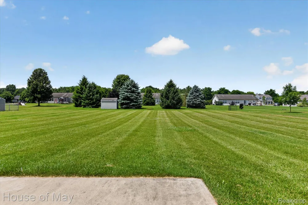 51348 Chardonnay Street Paw Paw Township, MI 49079