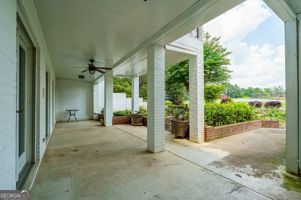 774 Bray RD SW Calhoun, GA 30701