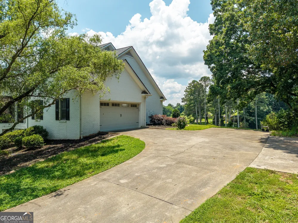 774 Bray RD SW Calhoun, GA 30701
