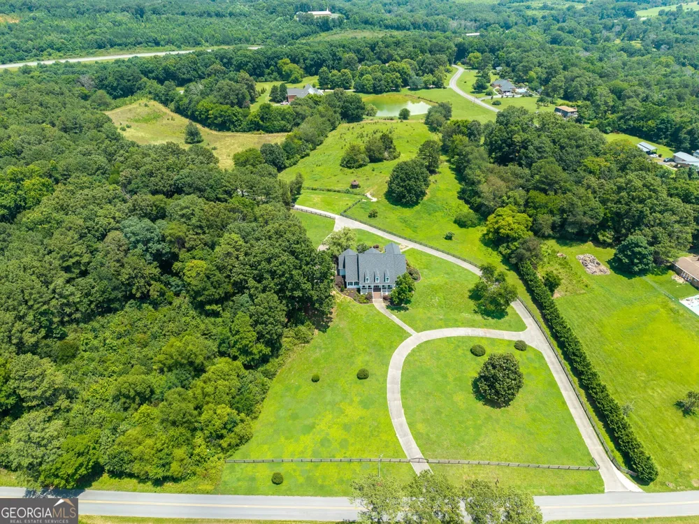 774 Bray RD SW Calhoun, GA 30701