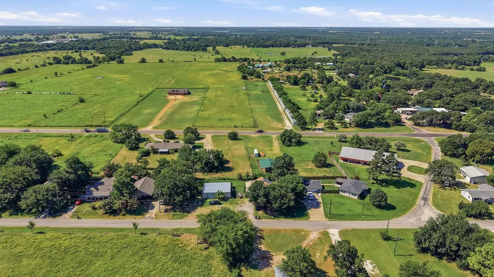 538 W Hughes Street Collinsville, TX 76233