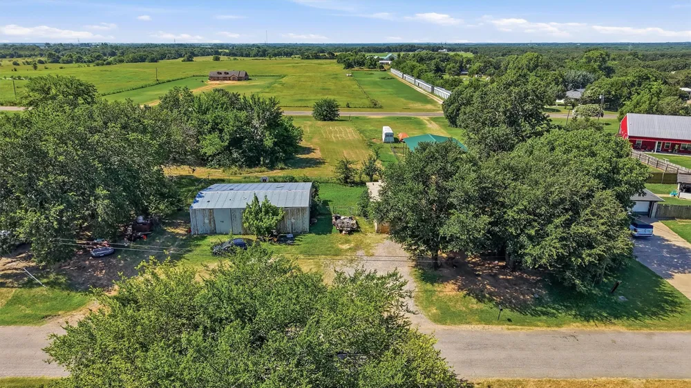538 W Hughes Street Collinsville, TX 76233