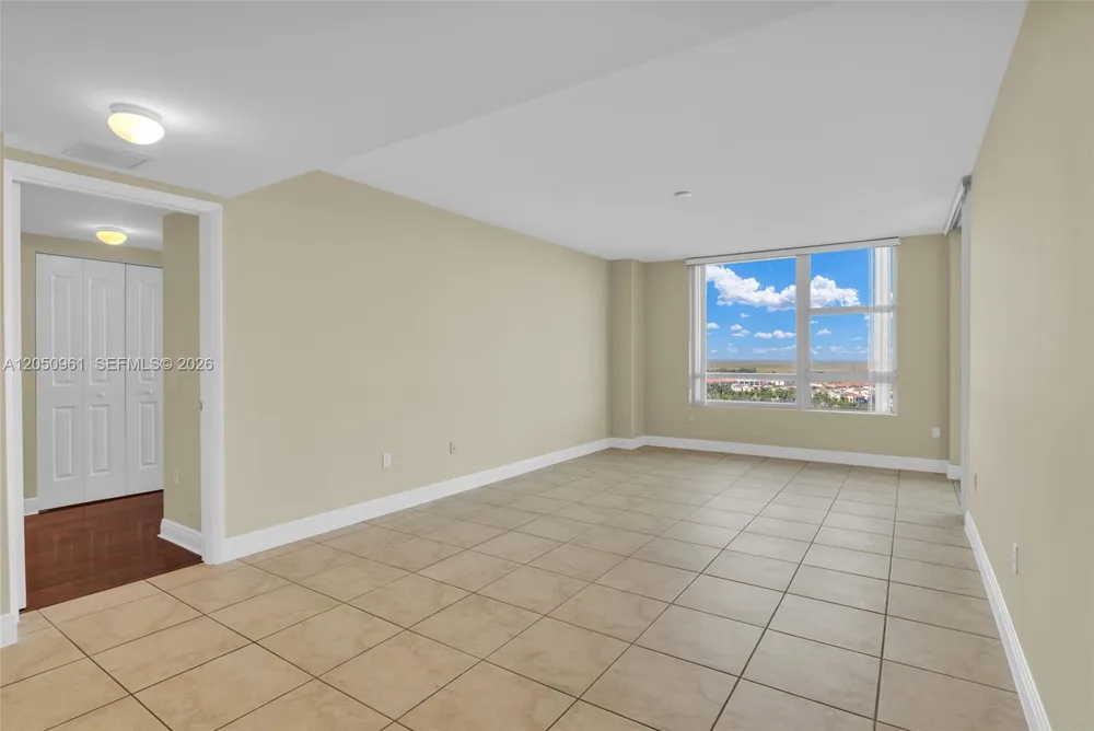 2681 Flamingo Rd #1903S Sunrise, FL 33323