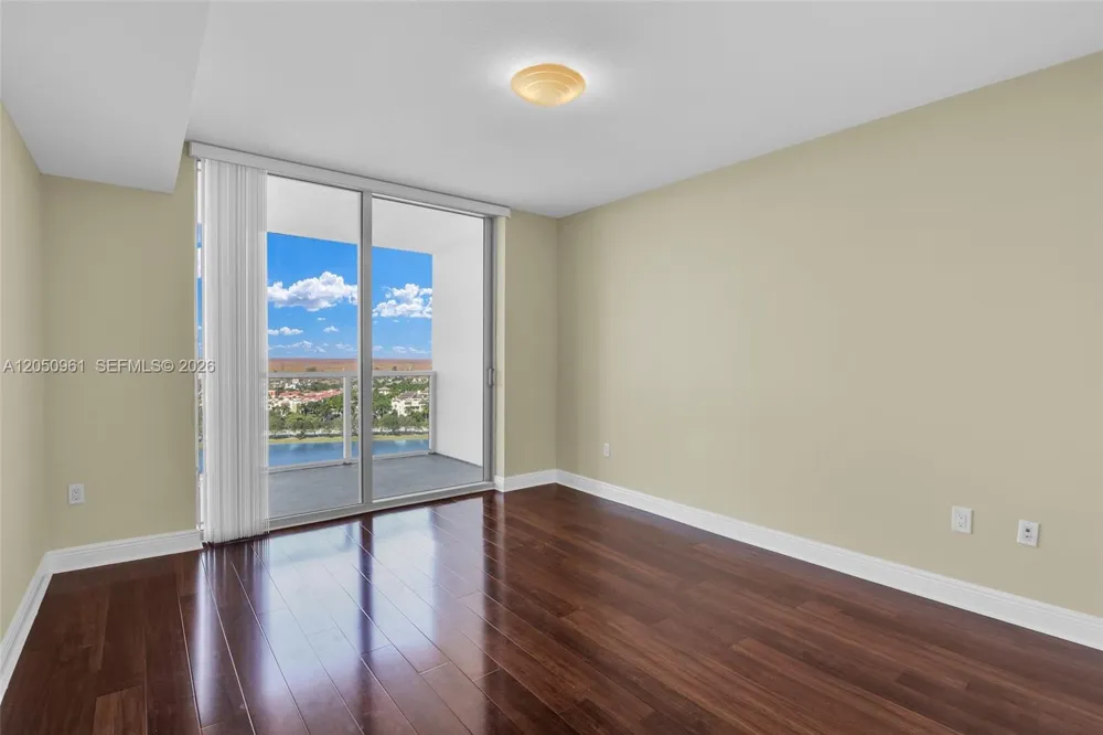 2681 Flamingo Rd #1903S Sunrise, FL 33323