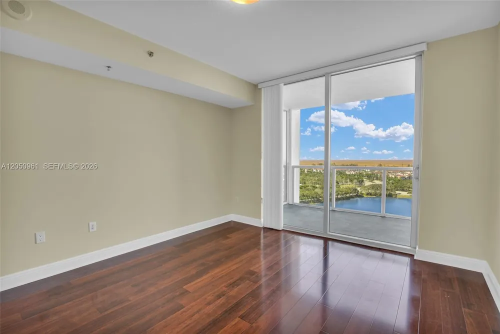 2681 Flamingo Rd #1903S Sunrise, FL 33323