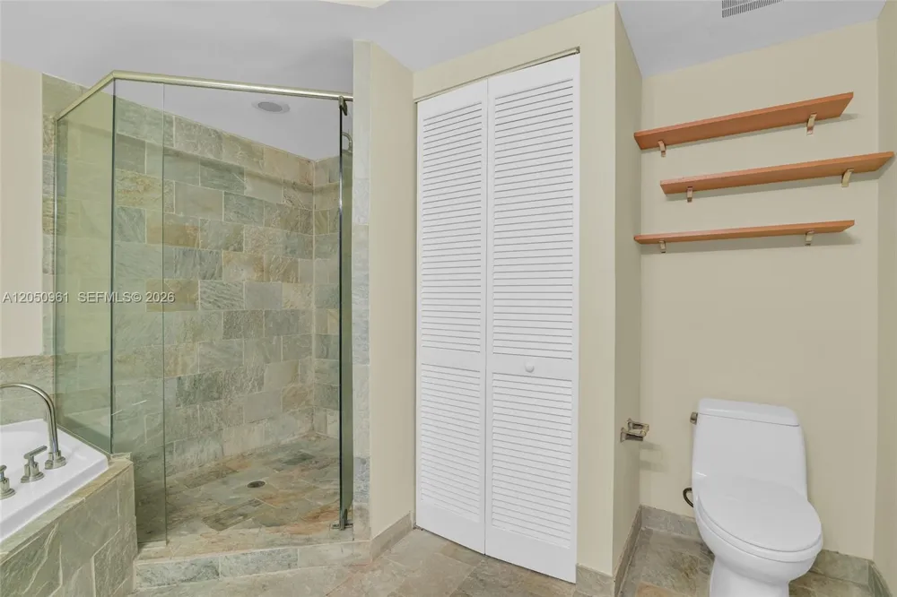 2681 Flamingo Rd #1903S Sunrise, FL 33323