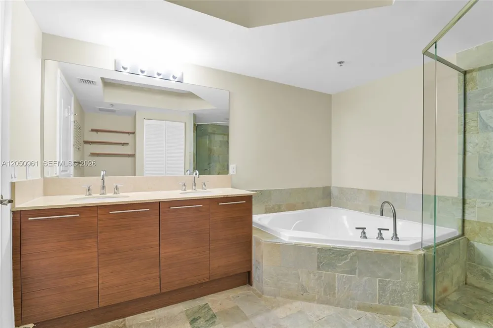 2681 Flamingo Rd #1903S Sunrise, FL 33323