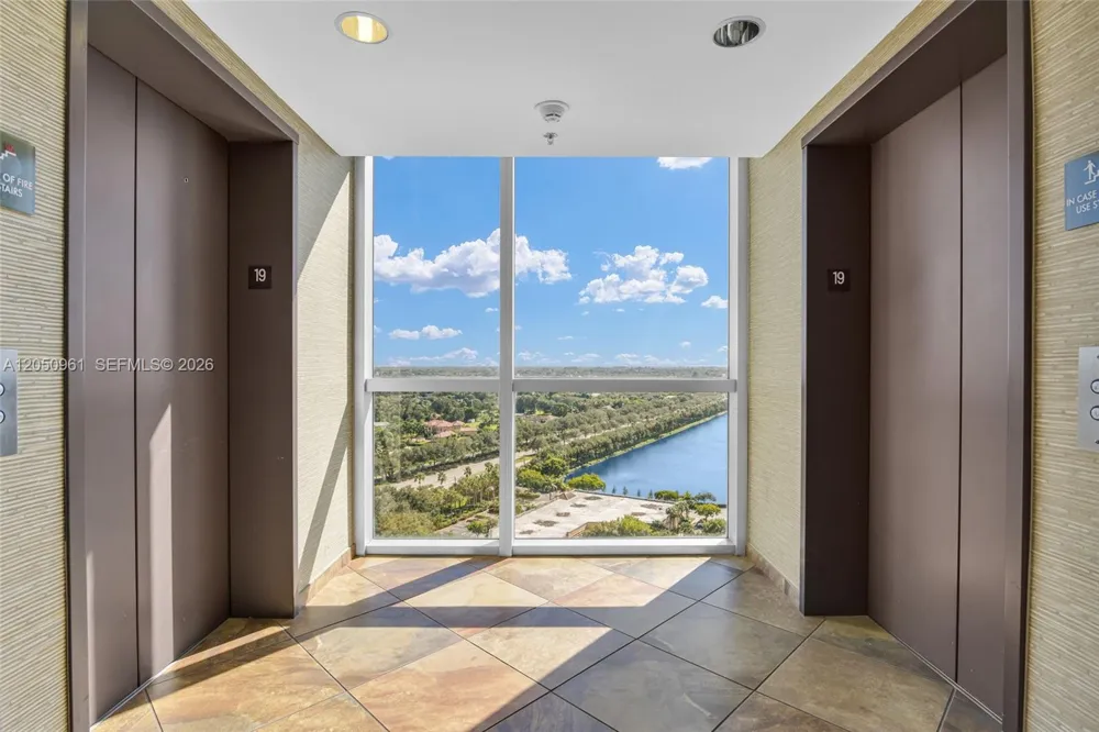 2681 Flamingo Rd #1903S Sunrise, FL 33323