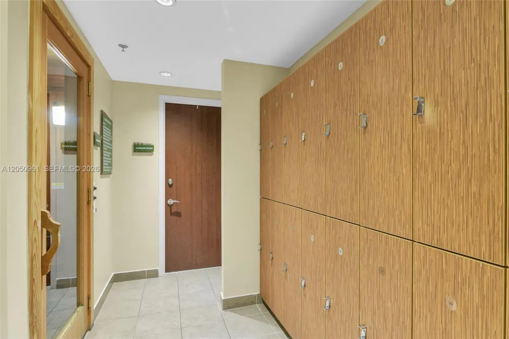 2681 Flamingo Rd #1903S Sunrise, FL 33323