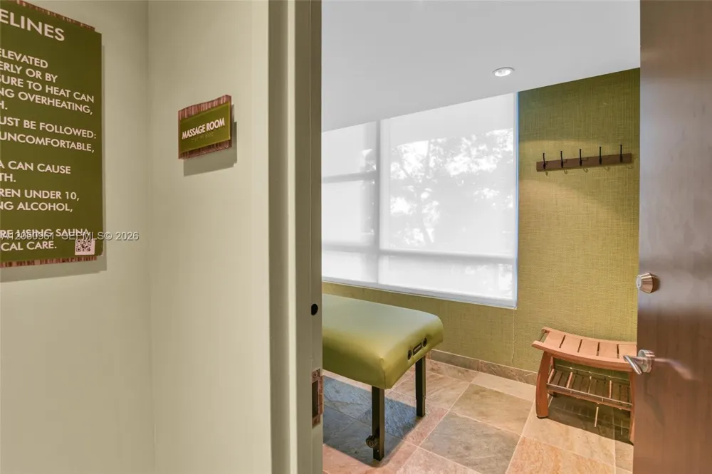 2681 Flamingo Rd #1903S Sunrise, FL 33323
