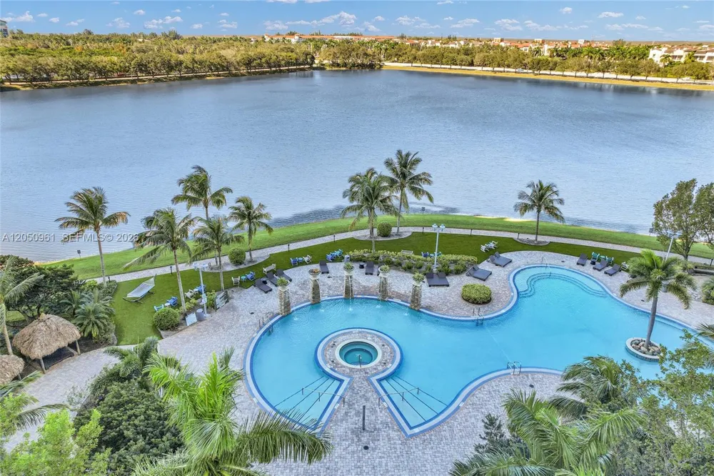 2681 Flamingo Rd #1903S Sunrise, FL 33323