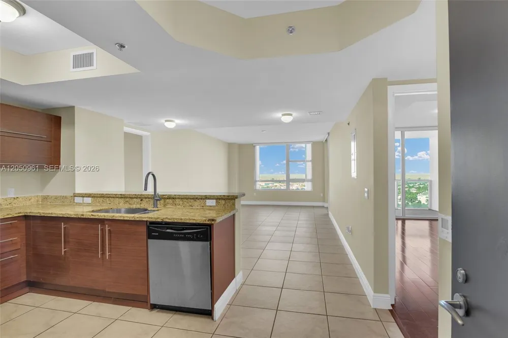 2681 Flamingo Rd #1903S Sunrise, FL 33323