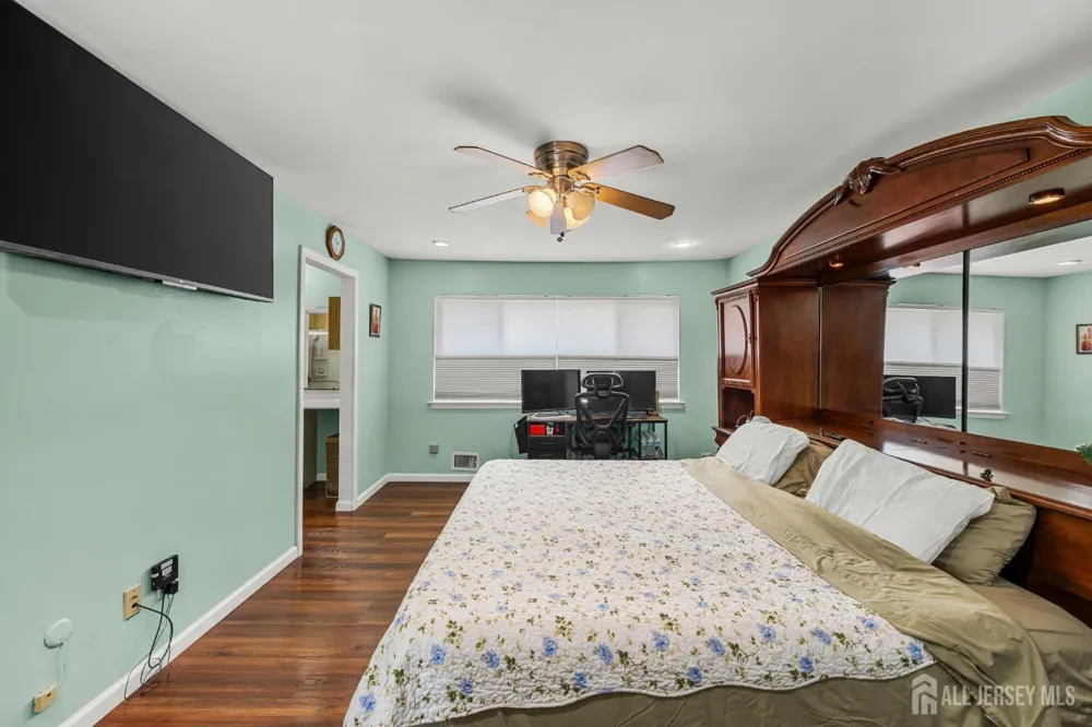 1 Quincy Circle South Brunswick, NJ 08810