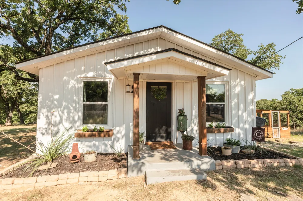 375 Nocona Drive Nocona, TX 76255
