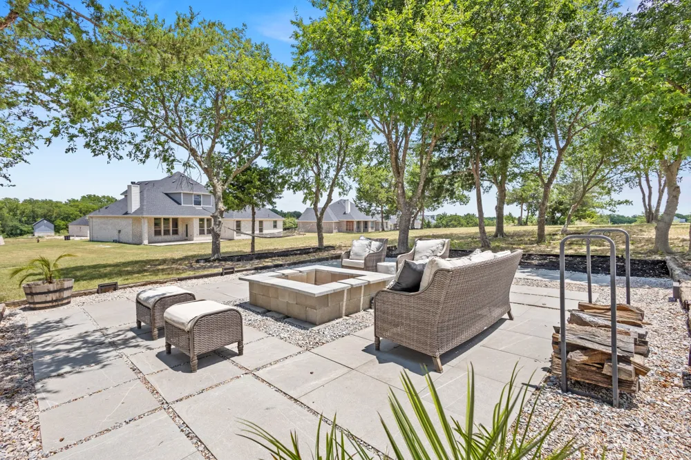 410 Silo Court Waxahachie, TX 75167