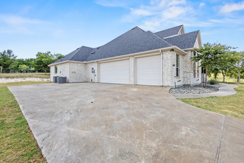 410 Silo Court Waxahachie, TX 75167