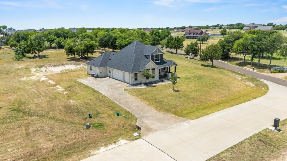 410 Silo Court Waxahachie, TX 75167
