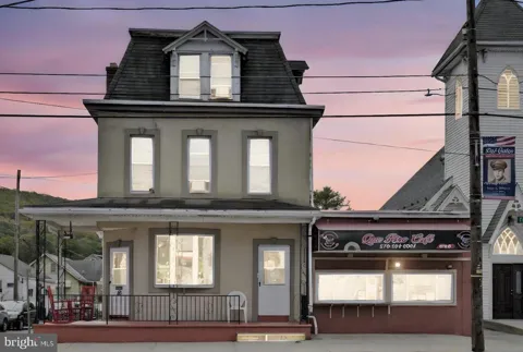 219 PIKE STREET