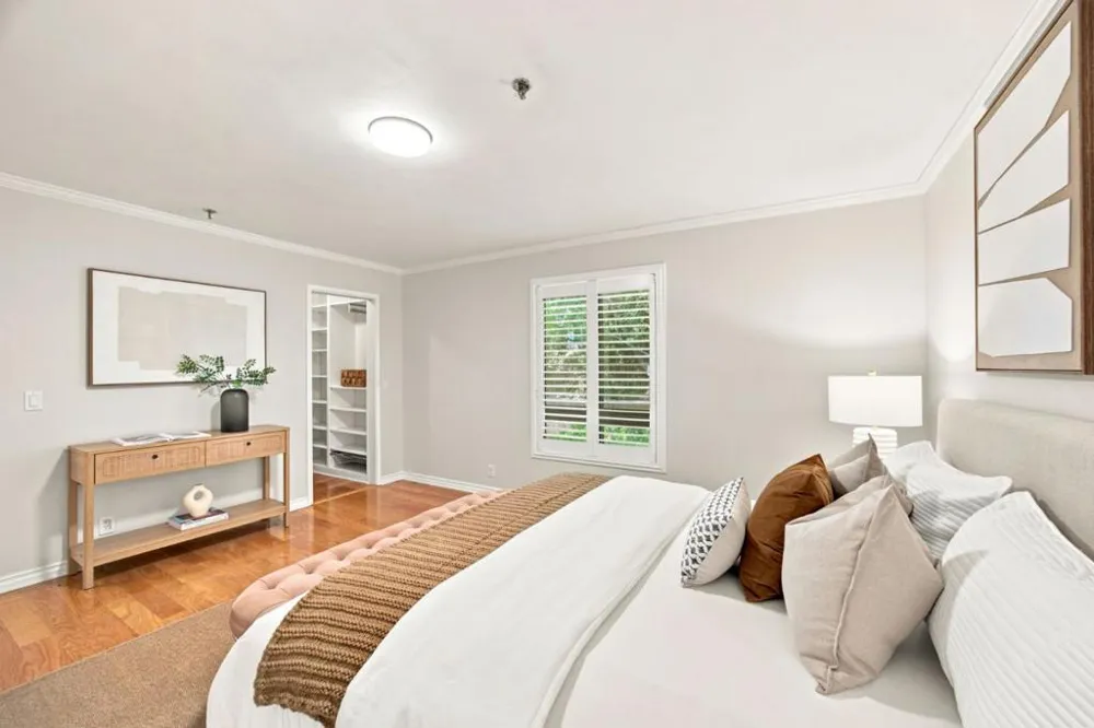 1115 Continentals Way #203 Belmont, CA 94002