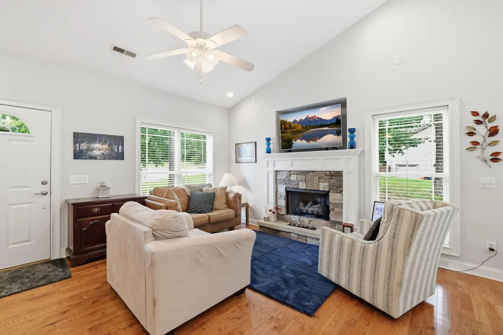 7402 Tiercel Drive Ooltewah, TN 37363