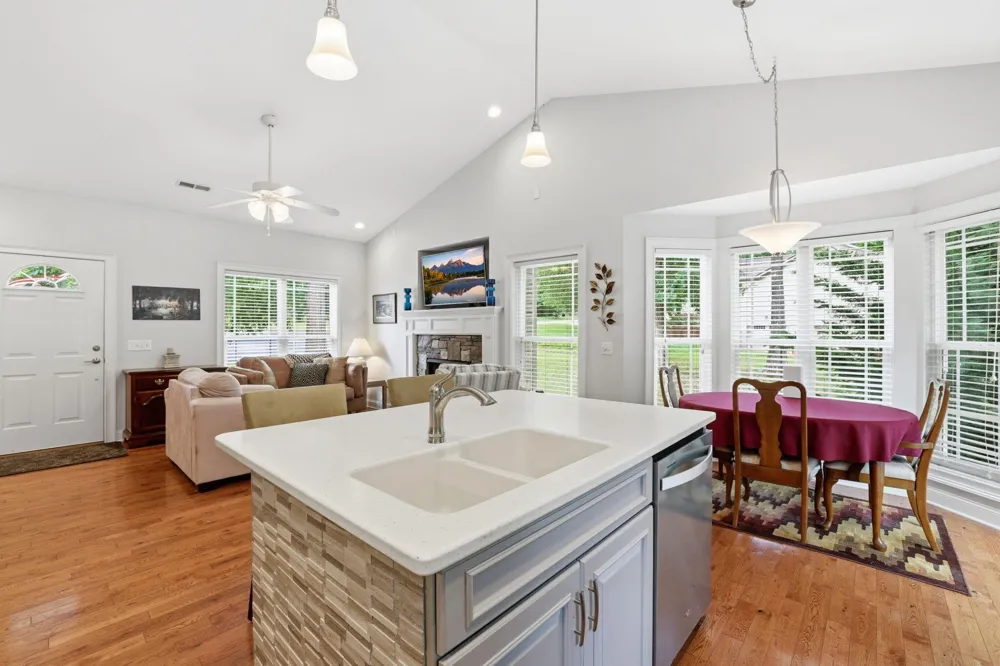 7402 Tiercel Drive Ooltewah, TN 37363