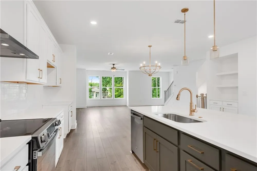 2737 Hallwood Lane Suwanee, GA 30024