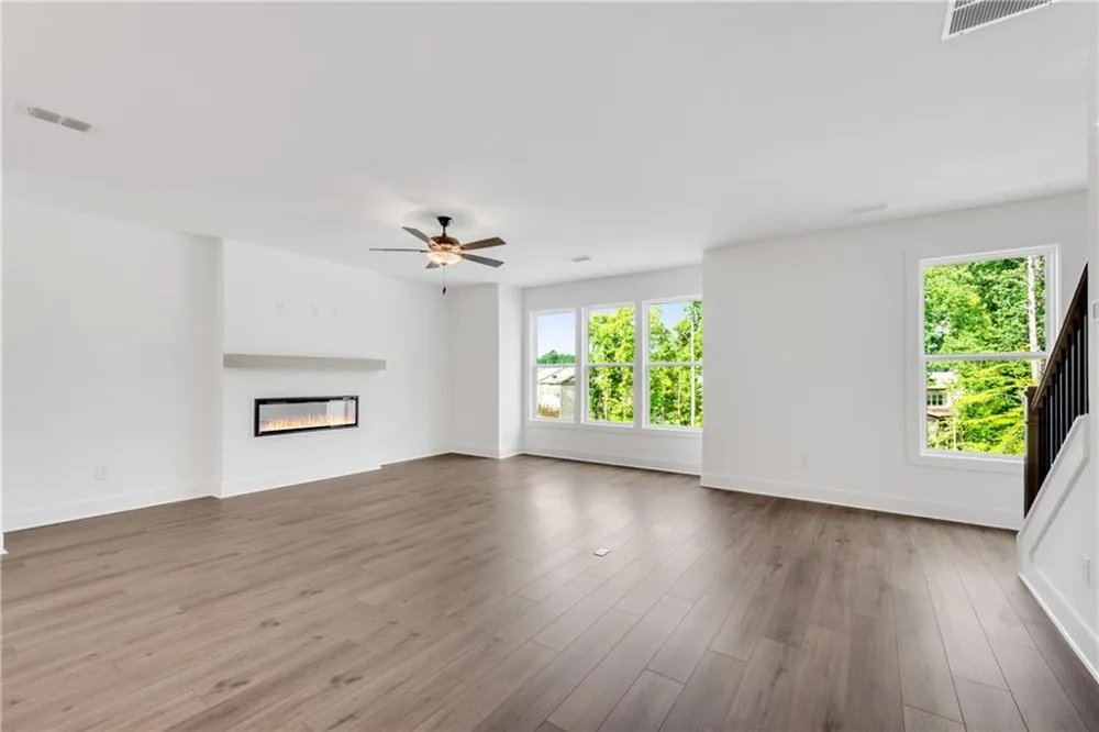 2737 Hallwood Lane Suwanee, GA 30024