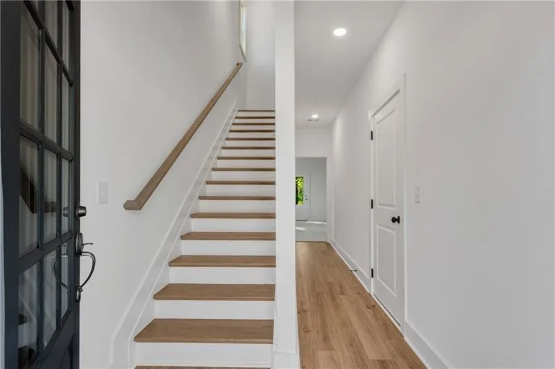 2737 Hallwood Lane Suwanee, GA 30024