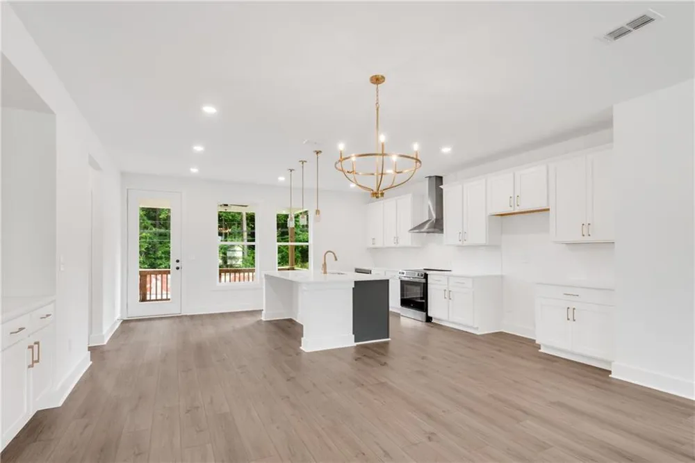 2737 Hallwood Lane Suwanee, GA 30024