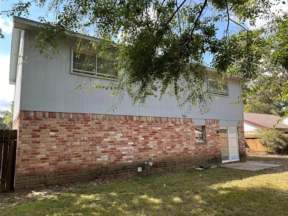 3323 Brookdale Drive Drive Kingwood, TX 77339
