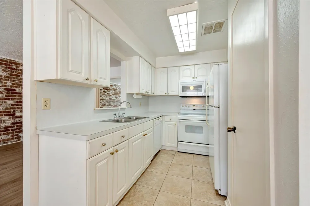 3980 Laura Leigh Drive Friendswood, TX 77546