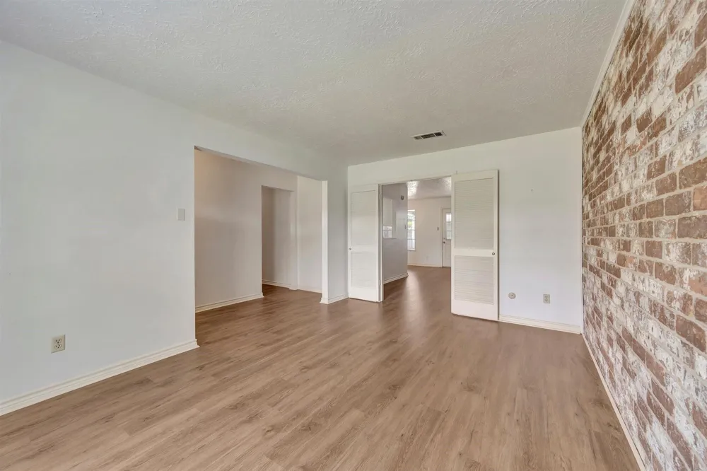 3980 Laura Leigh Drive Friendswood, TX 77546
